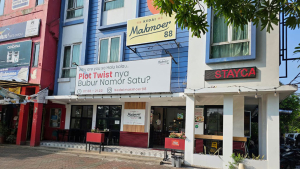 Kedai Makmoer 88 Lippo Karawaci