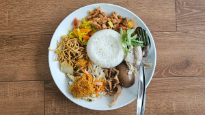Makan Rp27 Ribuan di Semarang, Nasi Berkat dan Nasi Langgi Kedai Beringin Layak Dicoba